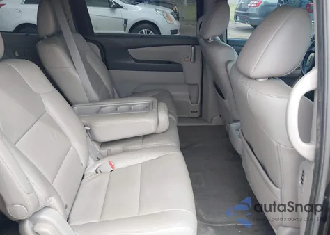 2013 Honda Odyssey Touring/Touring Elite from USA, damaged, VIN 5FNRL5H95DB086041